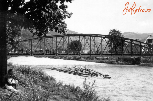 Рахов - Рахів. Закарпаття  Дараби (пліт) на Тисі.