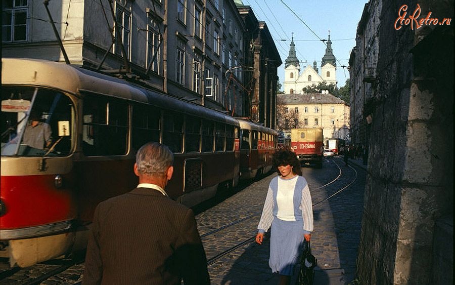 Львов - Львов. 1988 год. (Bruno Barbey)