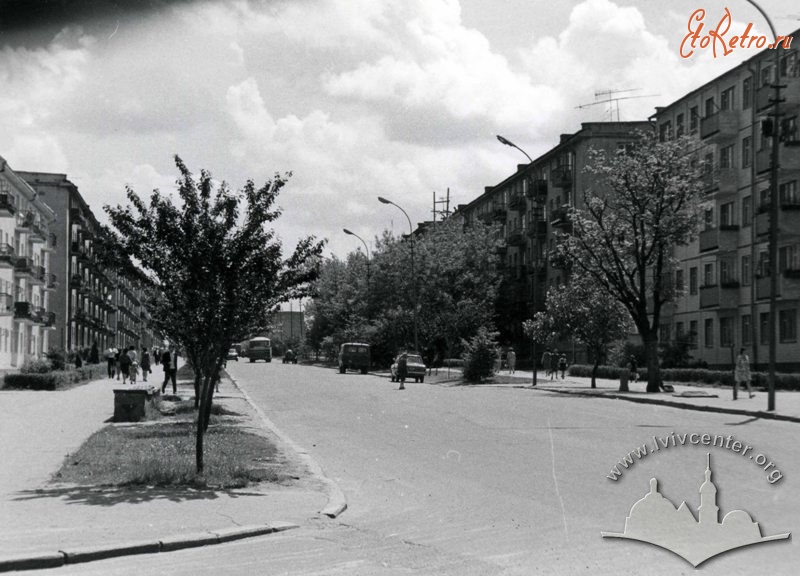 Львов - Львів.  Вид перехрестя вулиць Таджицької і Пасічної.