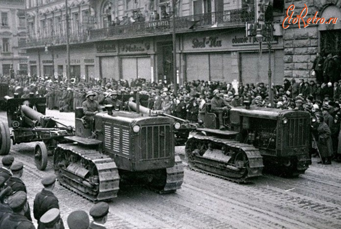 Львов - Російські  війська входять у Львів. 1939 р.