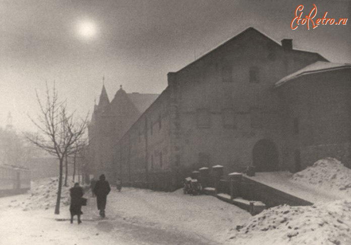 Львов - Міський арсенал у Львові, зима 1941 року.  Фото С. Шиманського.