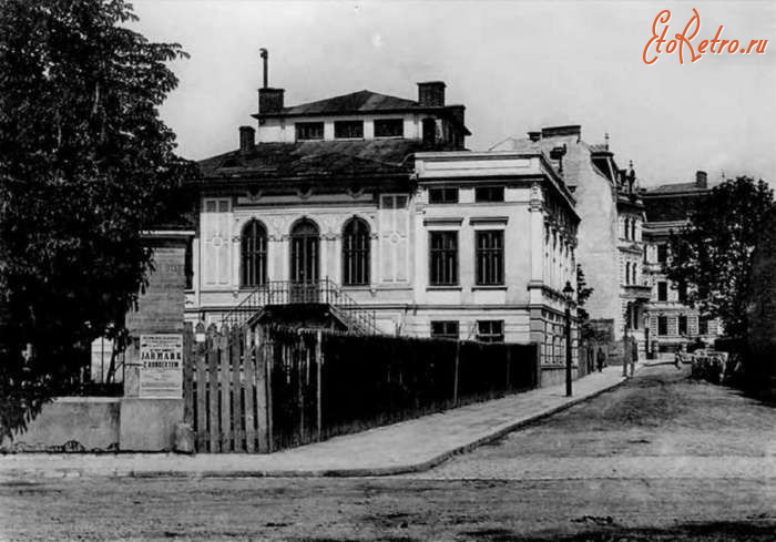 Львов - Львів.  Вілла Адамських.