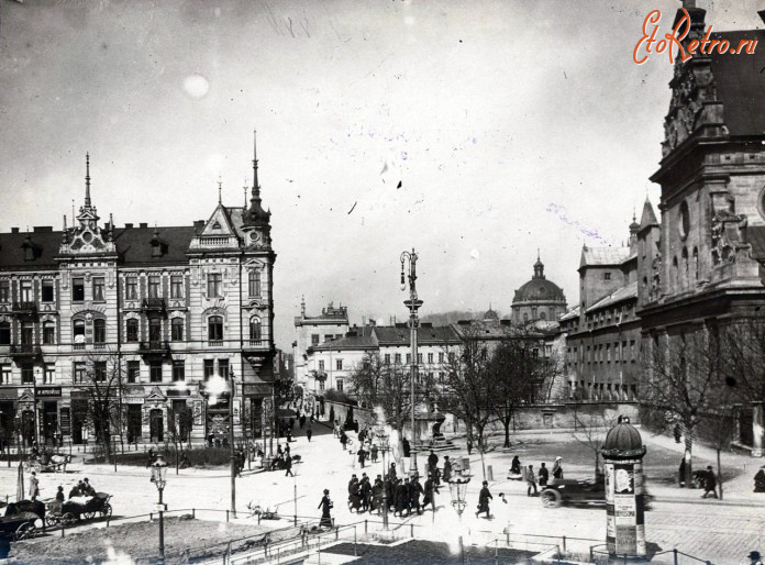 Львов - Львів.  Бернардинська  площа  (сучасна Соборна).