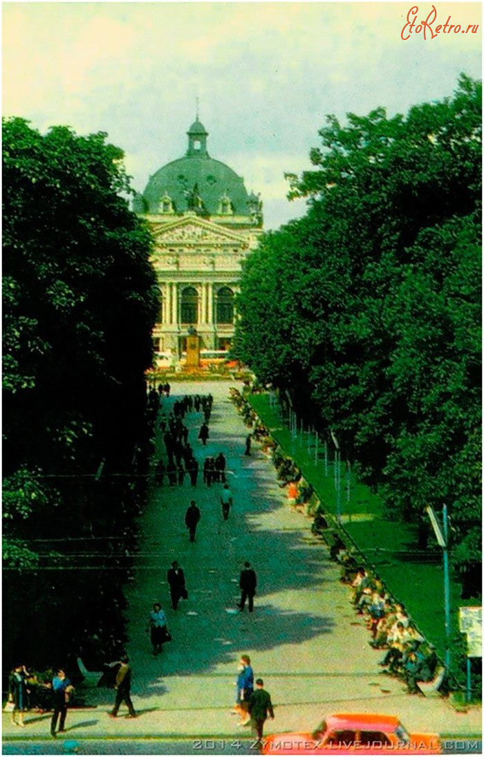 Львов - Львів.  Вид на Оперний театр.