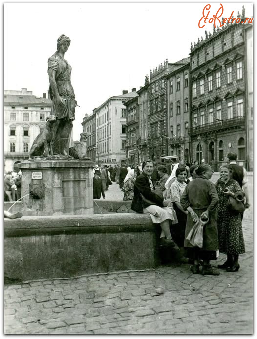 Львов - Львів.  Площа Ринок.