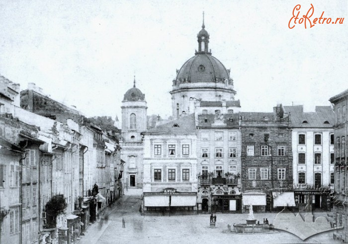 Львов - Львів. Камяниці на площі Ринок.