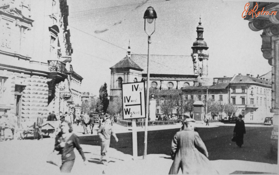 Львов - Львів. Площа Соборна.