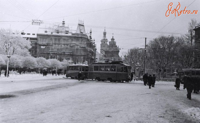 Львов - Засніжений Львів в грудні 1960 року.