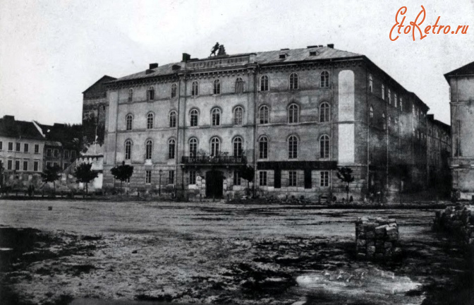 Львов - Львів. Площа Бернардинська.