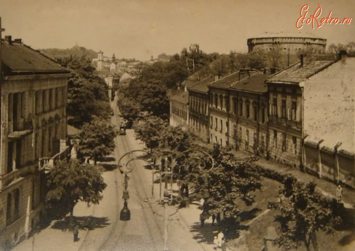 Львов - Львів. Вул. Короленка.  Вид на Цитадель.