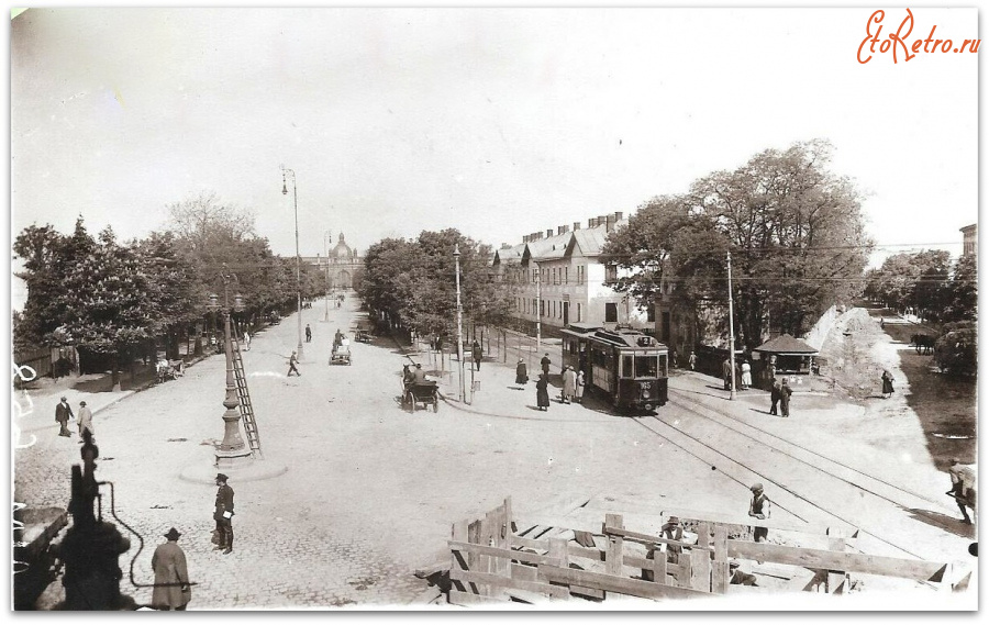 Львов - Львів.  Збіг вулиць Городоцької, Дояздової і на Блоні.