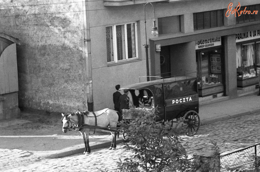 Львов - Львів.  Поштовий фургон на вул.Потоцького.