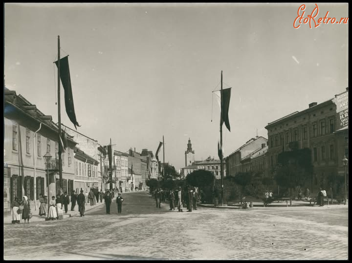 Львов - Львів.  Вул.Академічна.