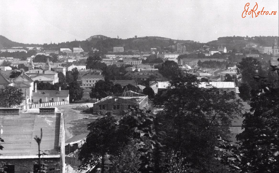 Львов - Львів.  Вид з гори св.Яцка у бік  Високого Замку.