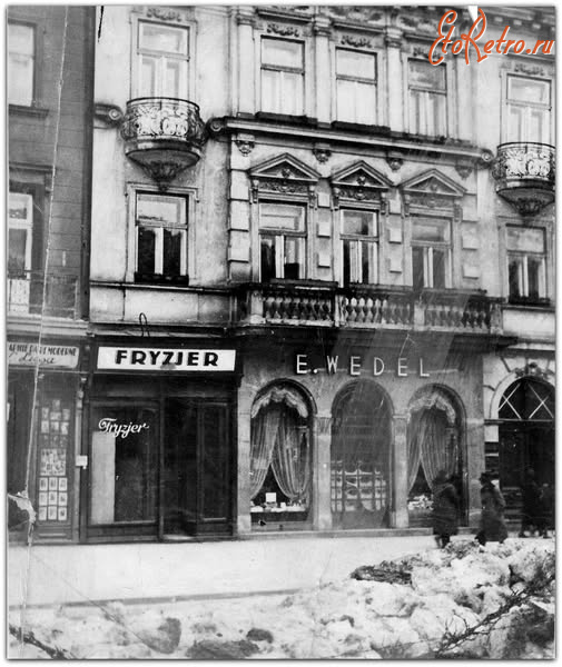 Львов - Львів.  Фірмовий магазин першої польської кондитерської фабрики E.Wedel.