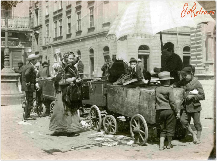 Львов - Львів.  Площа Ринок.