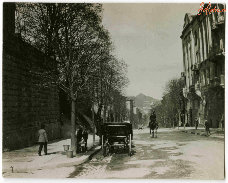 Львов - Львів.  Вул.Сикстуська.