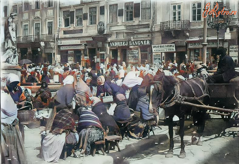 Львов - Львів.  Базар на площі Ринок.