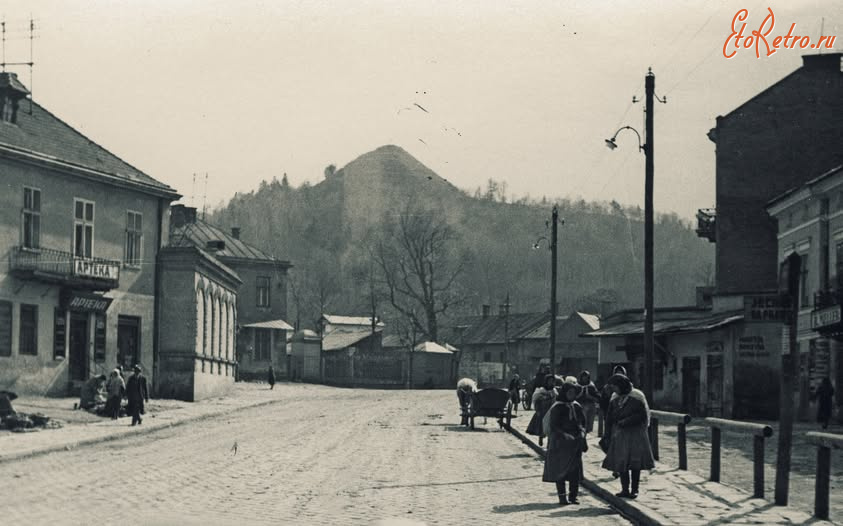 Львов - Львів.  Вид на Високий Замок.