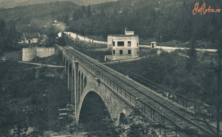 Яремче - Яремче.  Міст з залізничною колією.