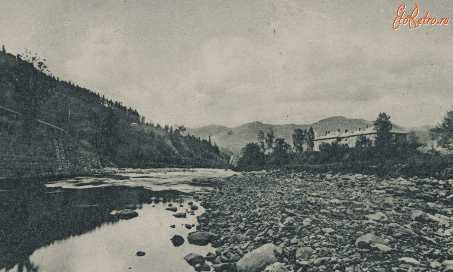 Яремче - Татарів.  Річка.