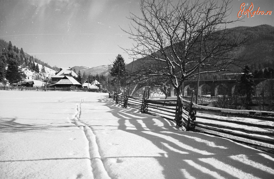 Ворохта - Ворохта.  Гуцульські  хати.