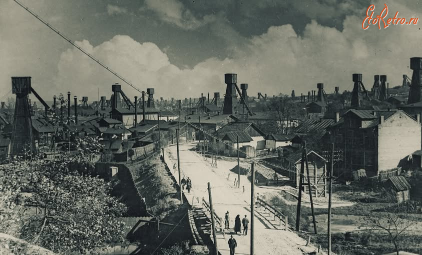 Борислав - Борислав.  Нафтові вишки.