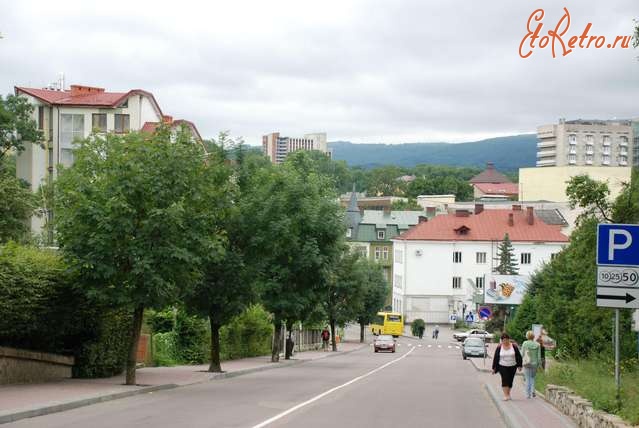 Трускавец - Трускавець. Вид міста з вулиці Дрогобицької.