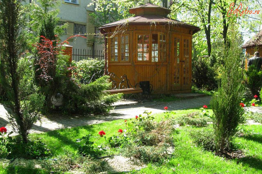 Трускавец - Трускавець.  Альтанка ресторану 