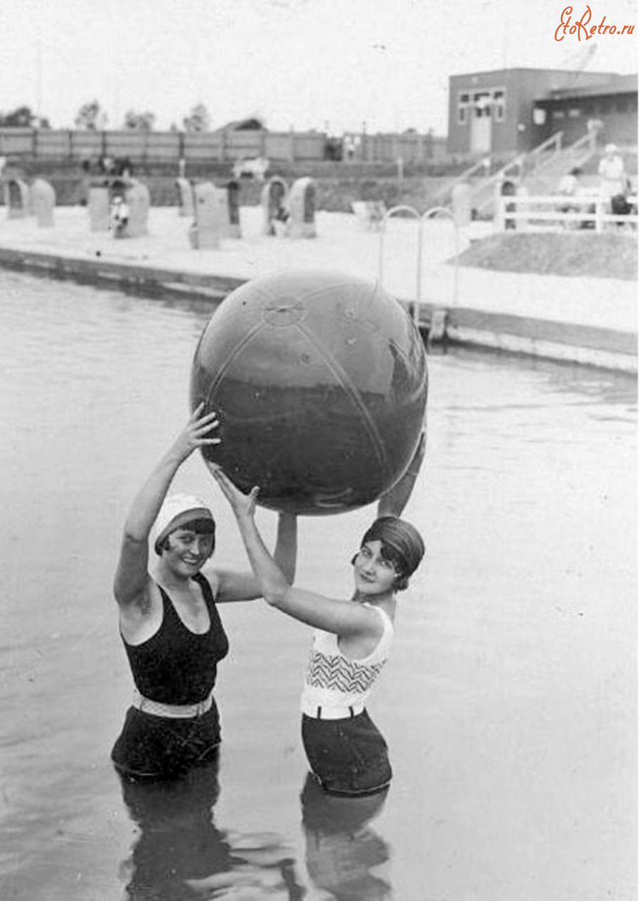 Трускавец - Трускавець-Помярки.  Купальне озеро.