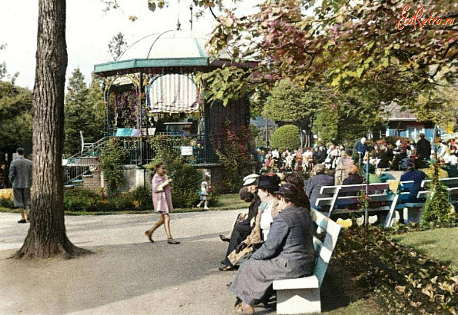 Трускавец - Трускавець. Музична альтанка в центрі курорту.