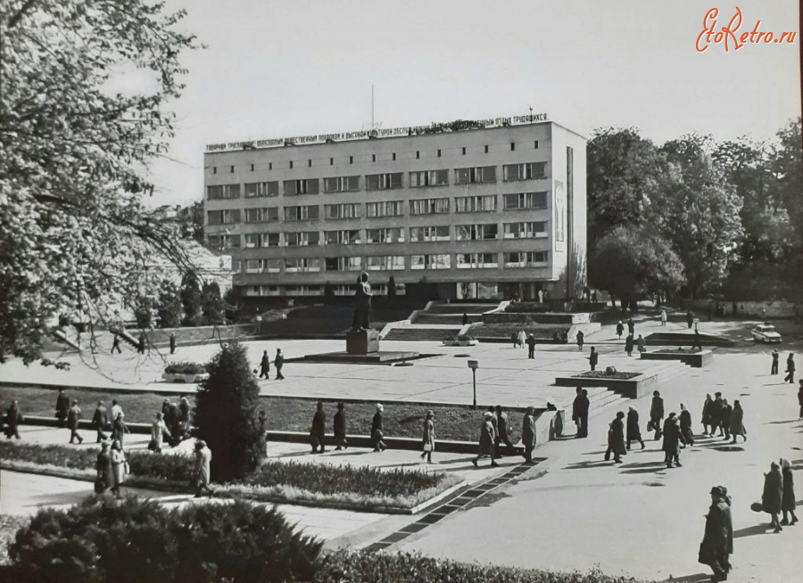 Трускавец - Центр  Трускавця у 90-х роках.