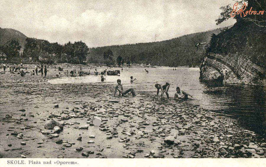 Сколе - Сколе.  Пляж над Опіром.