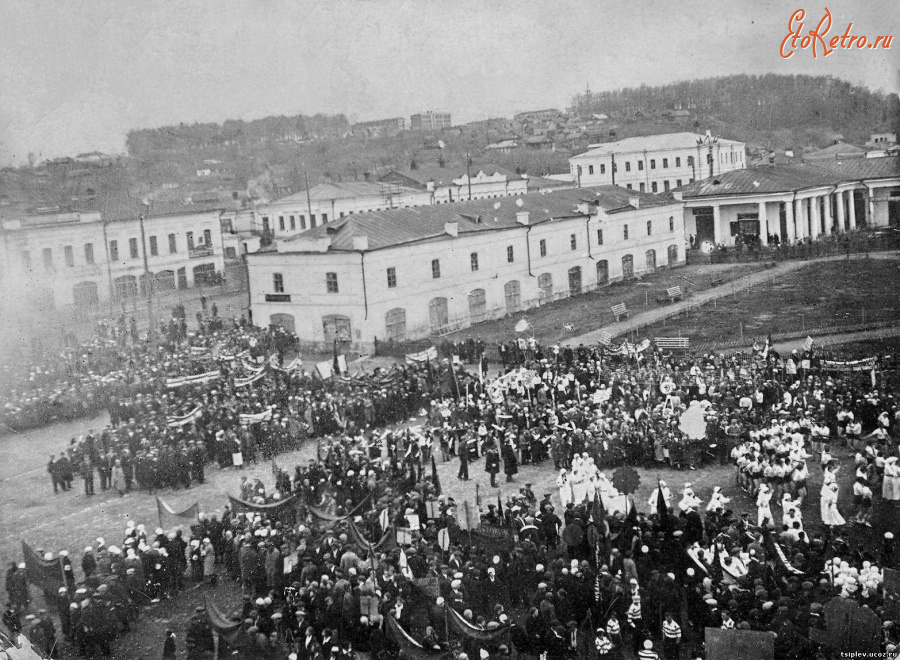 Вязники - Базарная площадь. Первомай.