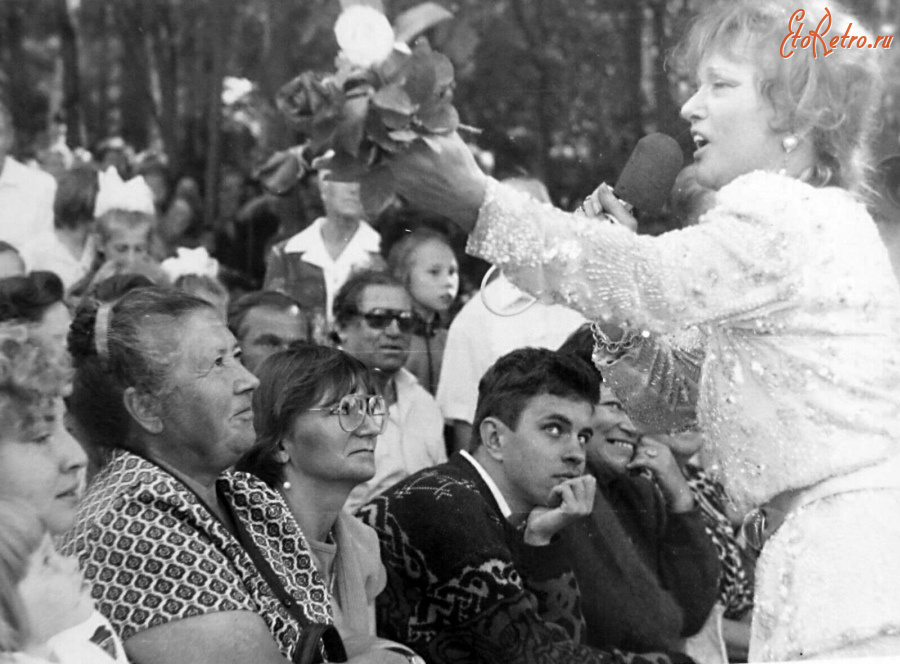 Вязники - Людмила Гурченко на Фатьяновском празднике на «Солнечной поляночке».