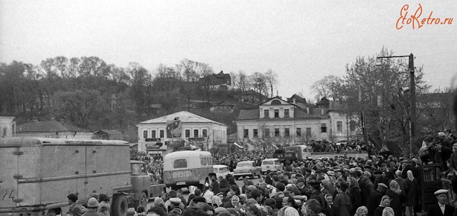 Вязники - На Базарной площади.