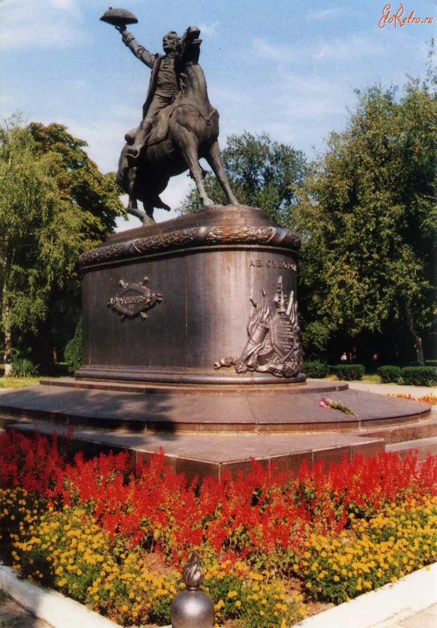 Измаил Суворов памятник