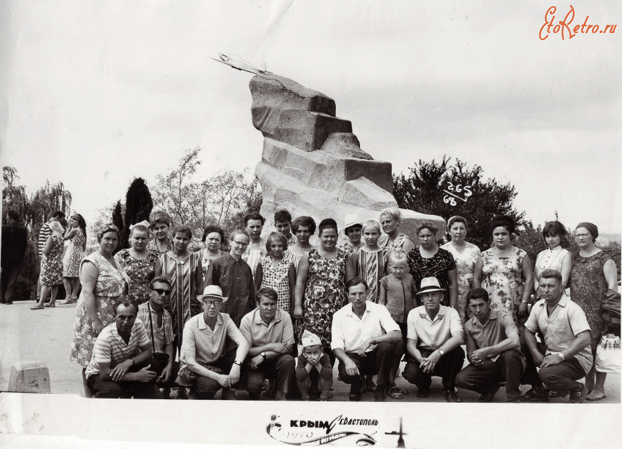 Севастополь - Памятник героям-летчикам 8-й воздушной армии.