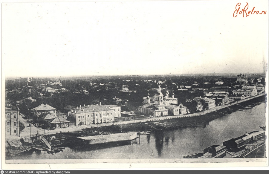 Вологда - Панорама Дмитриевской набережной (VI Армии)