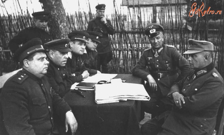 Витебск - Допрос немецких генералов