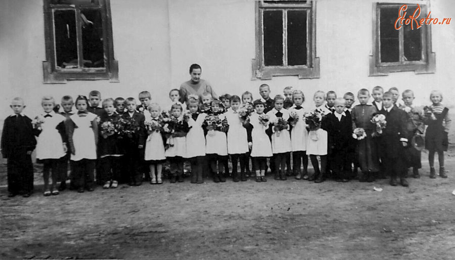 Воронежская область - Терновка. Школа №1. Первоклассники.