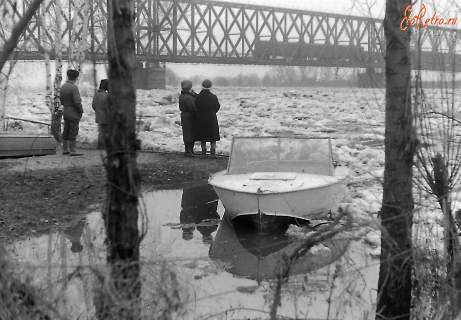 Семилуки - Весенний паводок на реке Дон, Железнодорожный мост.
