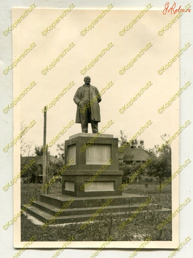 Паричи - Памятник Ленину в Паричах Гомельской области перед уничтожением нацистами