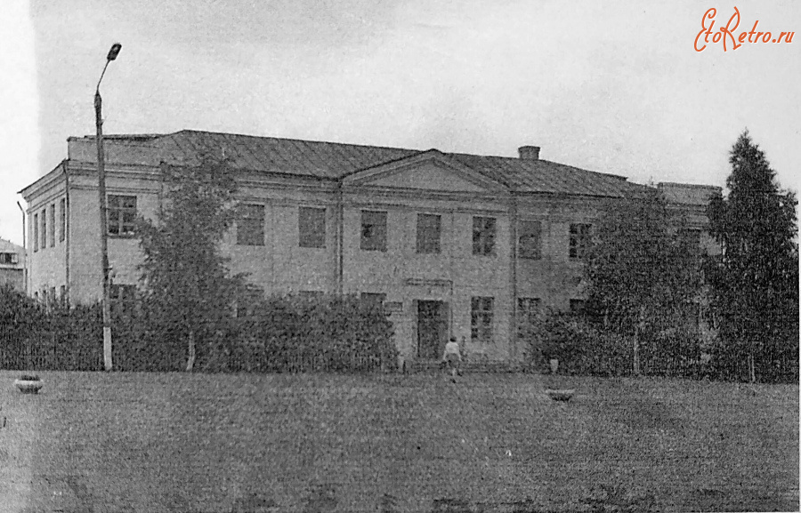 Эртиль - Здание эртильской ЦРБ.