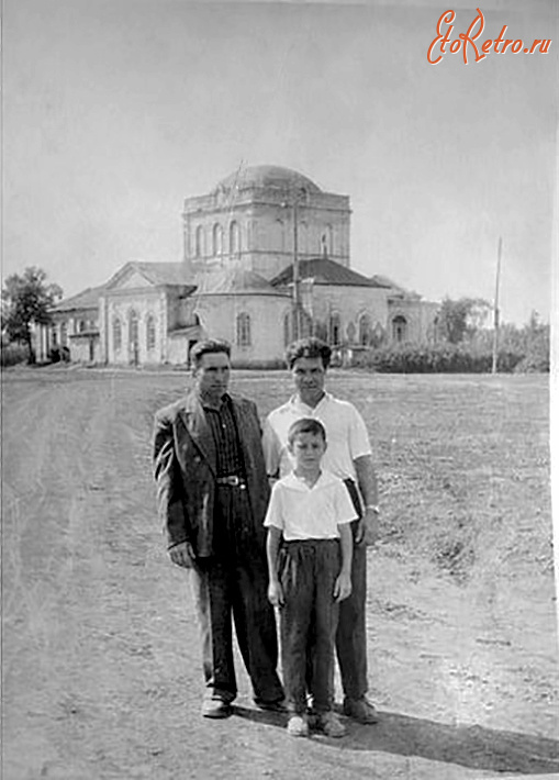 Эртиль - Село Ростоши. Церковь Косьмы и Домиана (на момент съёмки клуб).