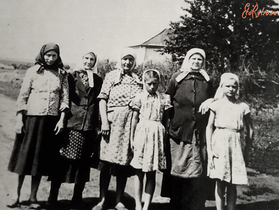 Эртиль - Жительницы села Ростоши.