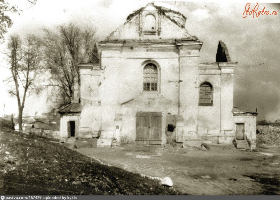 Могилёв - Могилев. Руины Успенской церкви