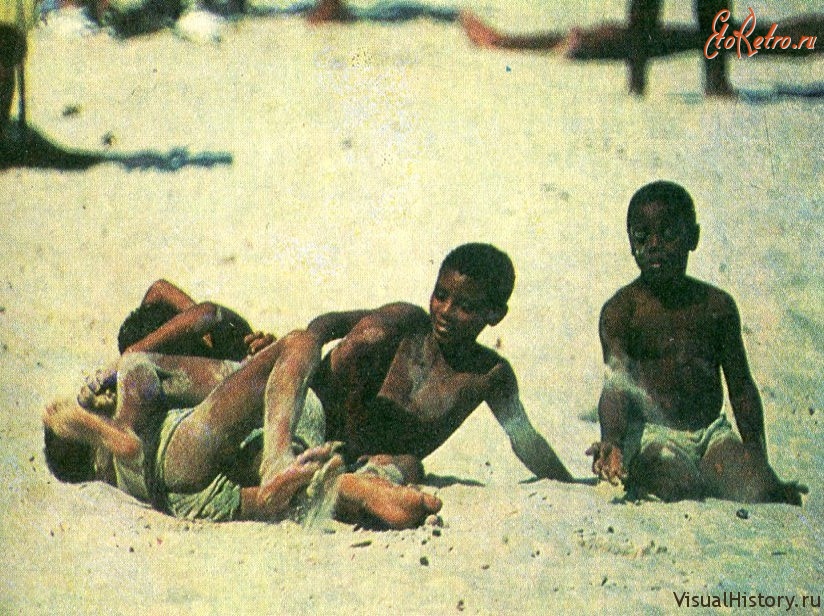 Бразилия - 1974. Рио-де-Жанейро, Бразилия. Дети фавелудас