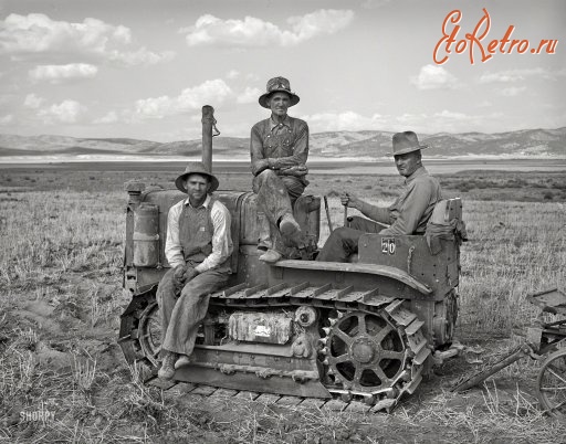 Соединённые Штаты Америки - Фермеры и трактор