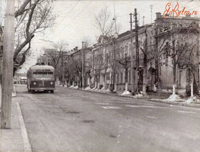 Саратов - Троллейбус на улице Волжской